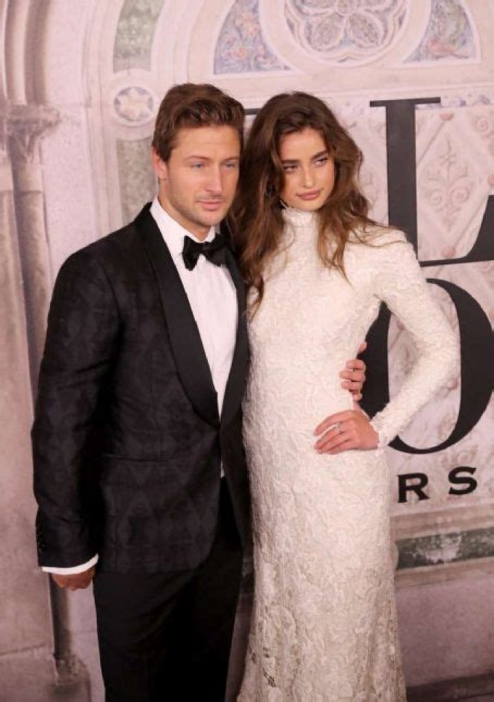 Who is Michael Stephen Shank Dating Now