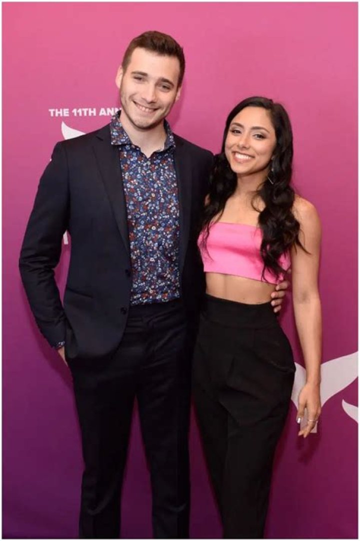 Who is Michelle Khare Dating Now