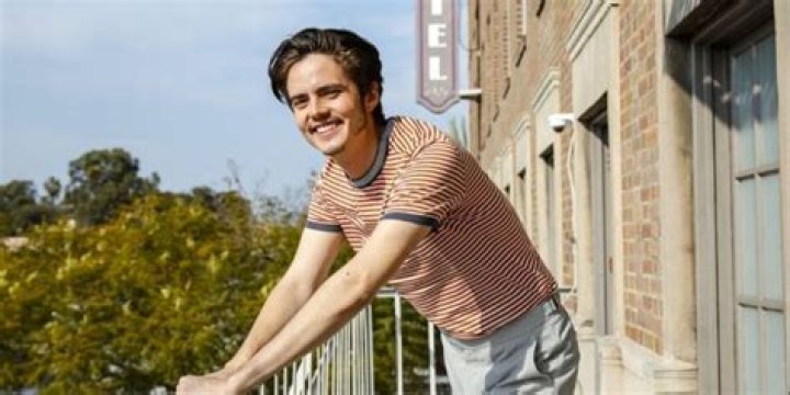 Who is Miles Robbins Dating Now