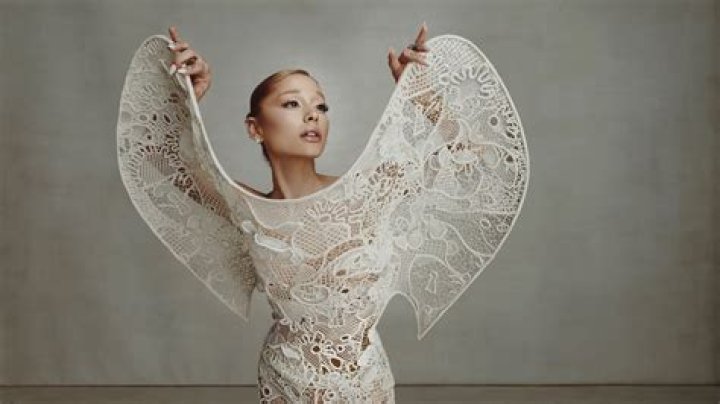 Who is Mimi Cuttrell Dating Now?