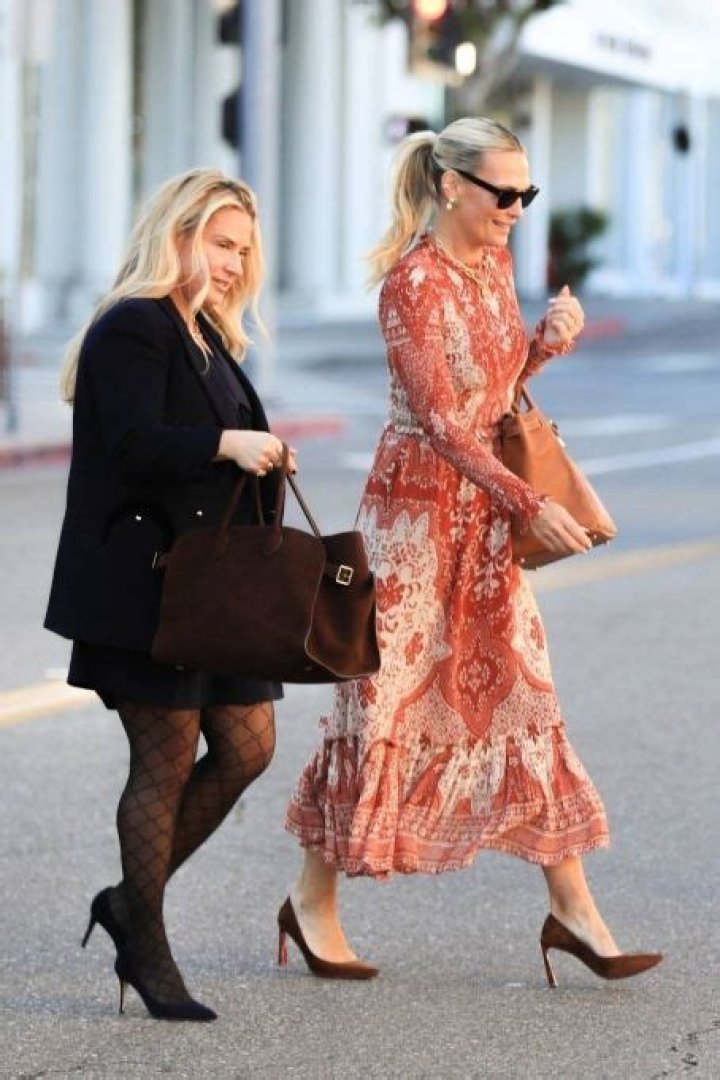 Who is Molly Sims Dating Now?