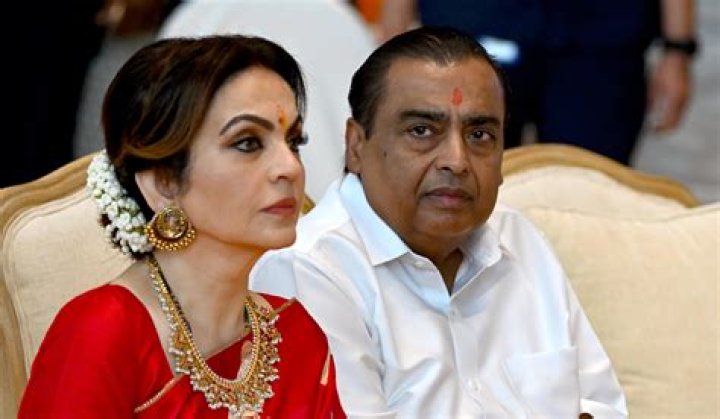 Who is Mukesh Chhabra Dating Now?