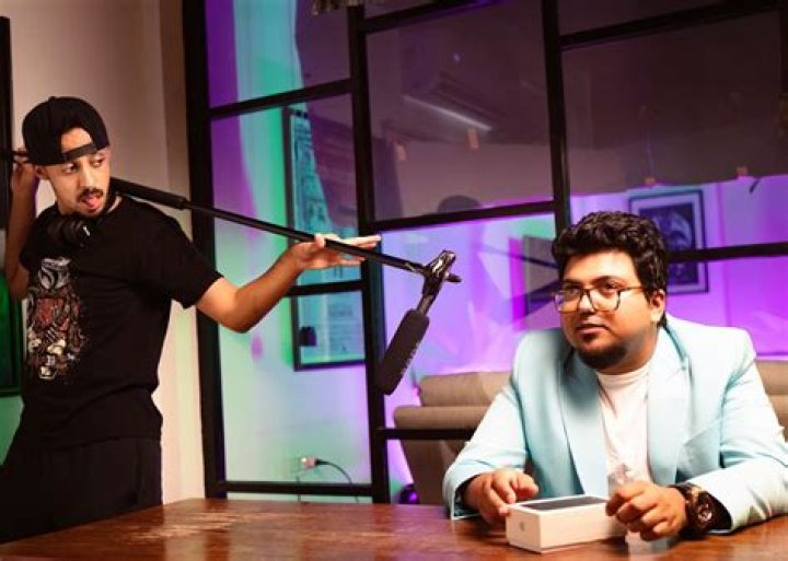 Who is Naser Al Azzeh Dating Now