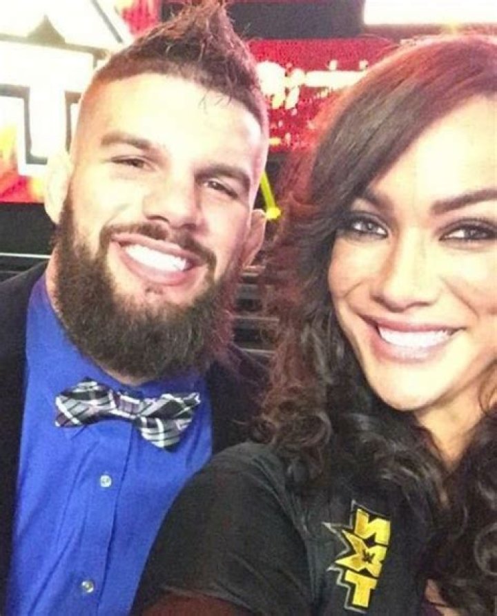 Who is Nia Jax Dating Now