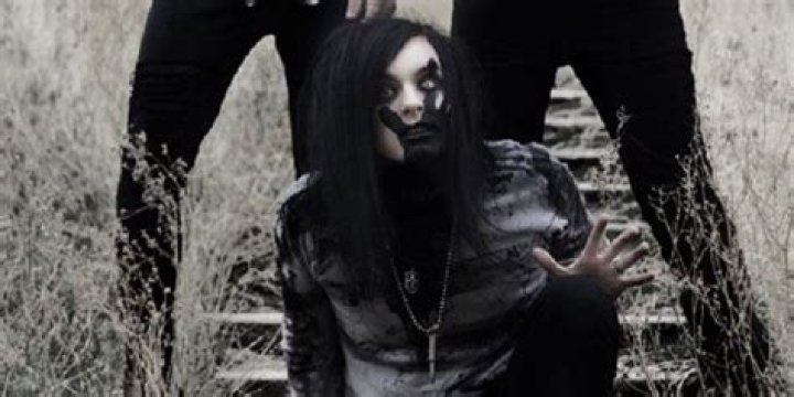 Who is Nicholas Matthews Dating Now?