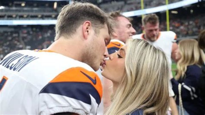 Who is Nicolette Shea Dating Now?