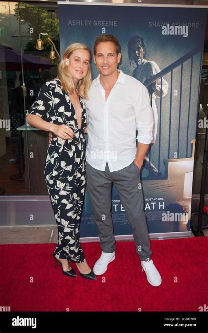 Who is Nils Rondhuis Dating Now?