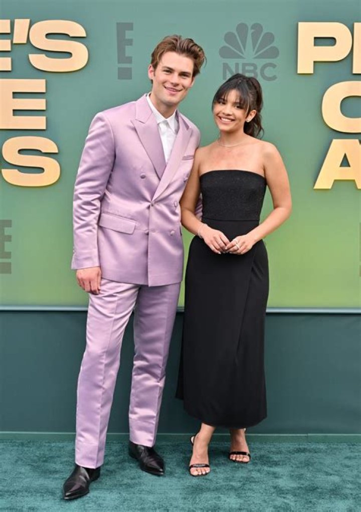 Who is Noah Taitano Dating Now