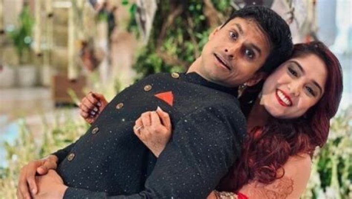 Who is Nupur Sharma Dating Now?