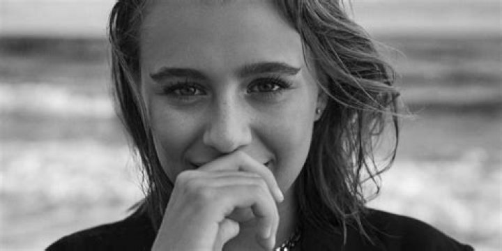 Who is Oliwia Bieniuk Dating Now?