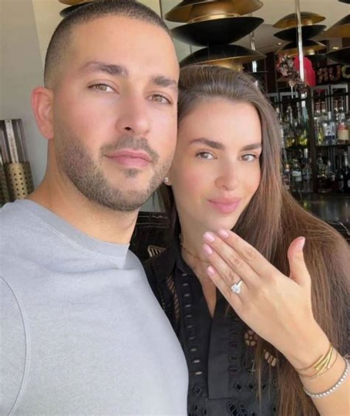 Who is Omaya Zein Dating Now