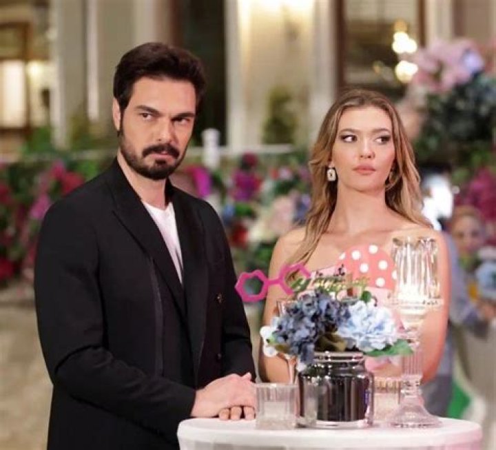 Who is Onur Bay Dating Now?