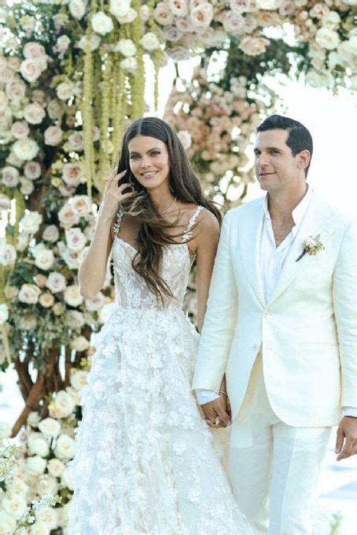 Who is Oren Alexander Dating Now