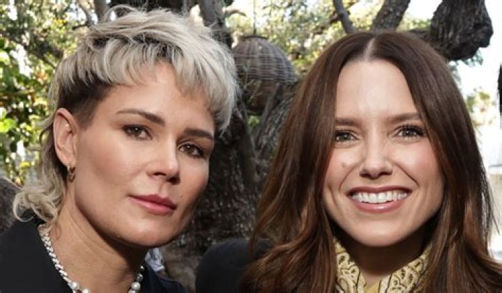 Who is Otis Harris Dating Now?