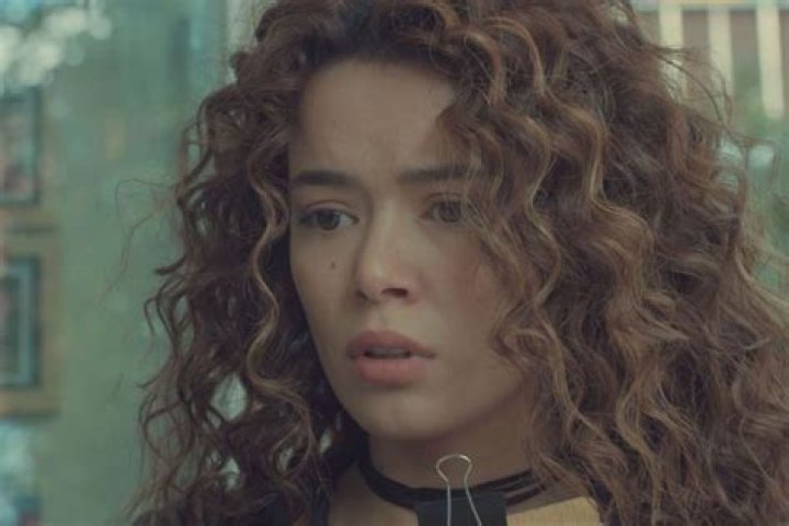 Who is Ozge Ozpirincci Dating Now?