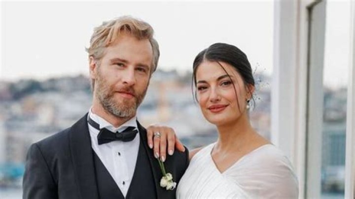 Who is Ozgur Cevik Dating Now