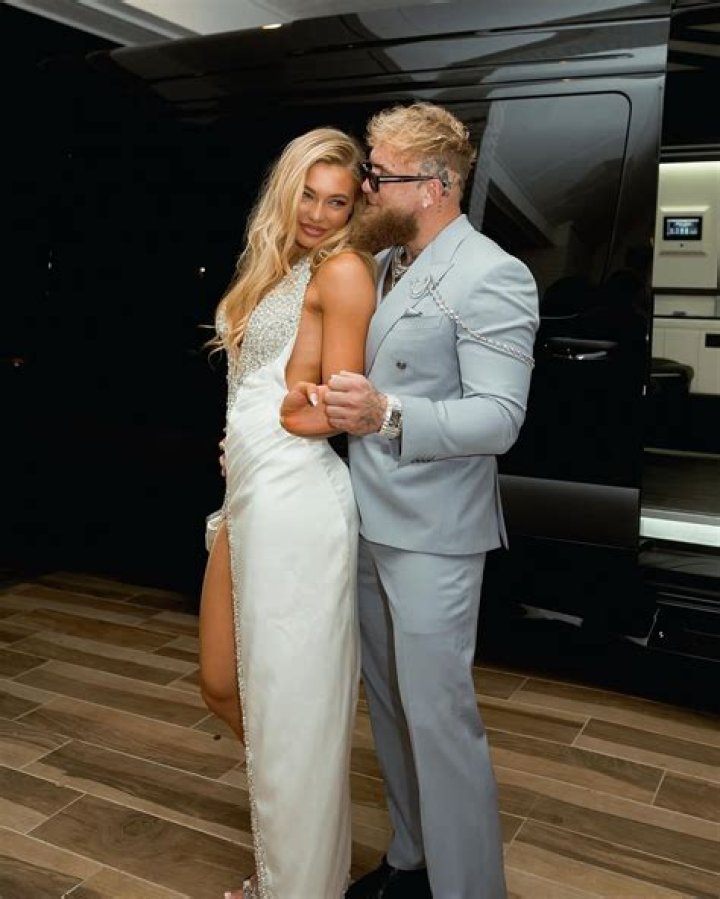 Who is Paul Posluszny Dating Now