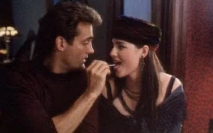 Who is Paula Marshall Dating Now