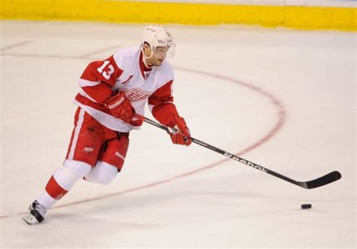 Who is Pavel Datsyuk Dating Now?