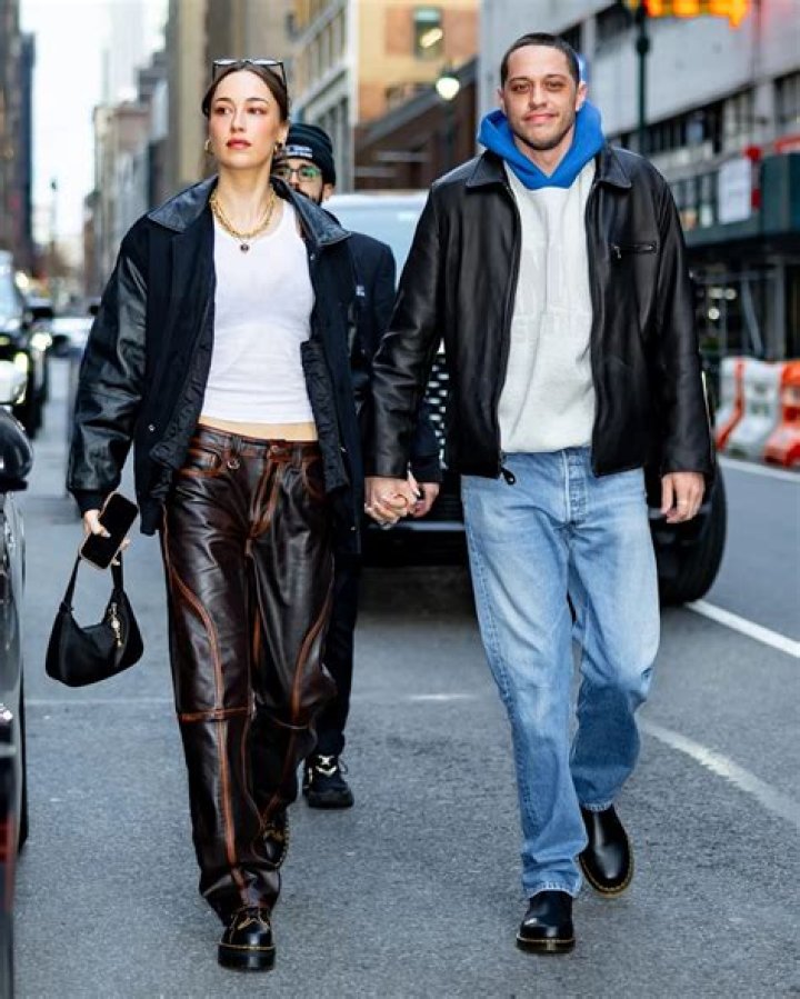 Who is Pete Dunne Dating Now?