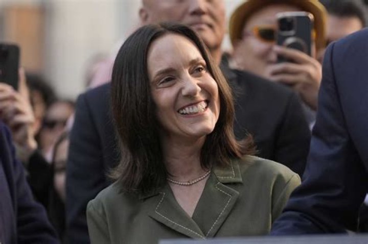 Who is Peter Lurie Dating Now?