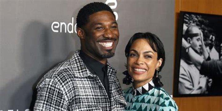 Who is Phil Dawson Dating Now