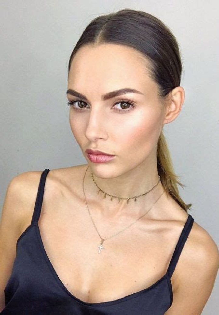 Who is Polina Favorskaya Dating Now?