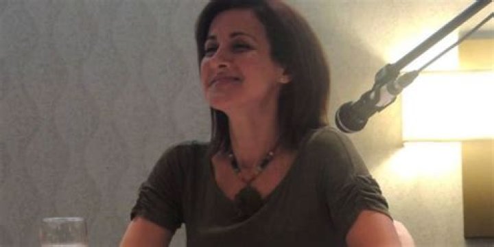 Who is Ramona Milano Dating Now?