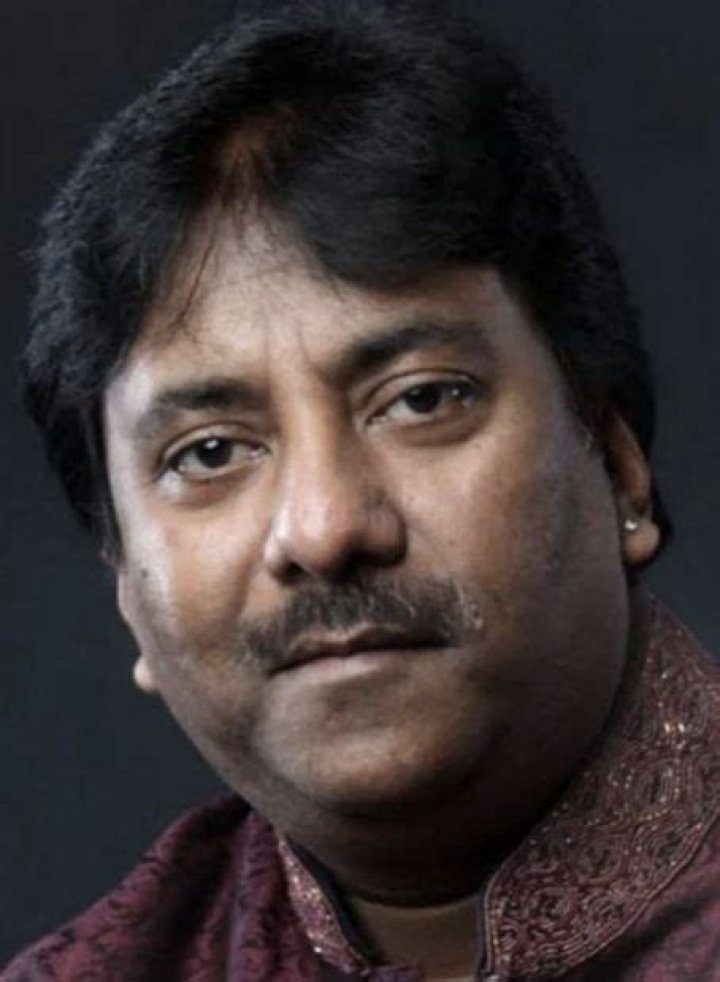 Who is Rashid Khan Dating Now