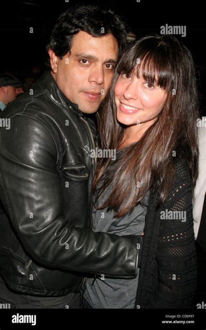 Who is Raul Julia-Levy Dating Now