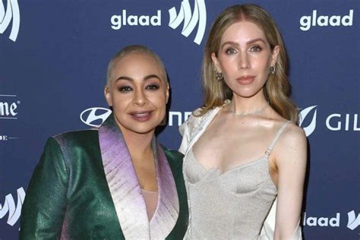 Who is Raven Navera Dating Now