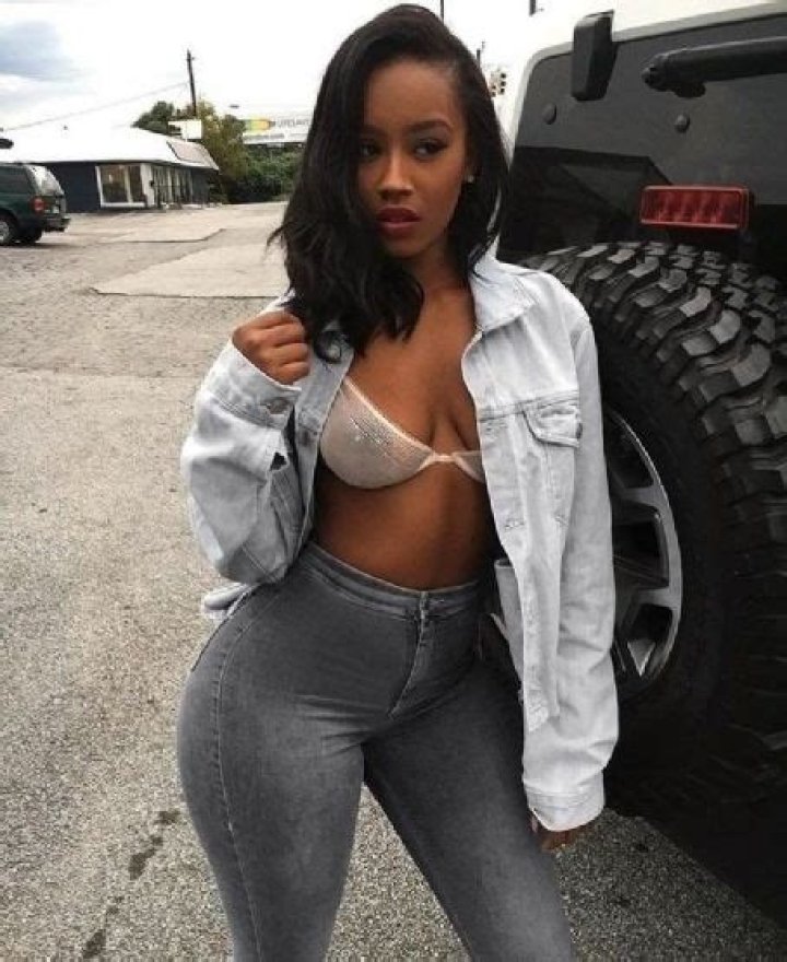 Who is Raven Tracy Dating Now