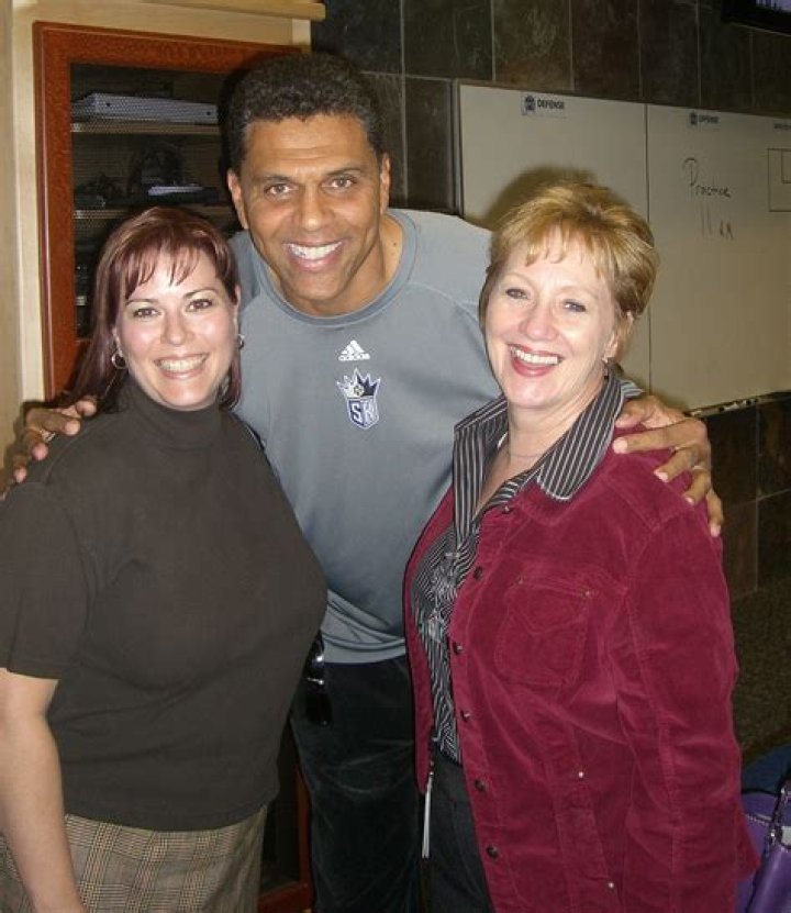 Who is Reggie Theus Dating Now