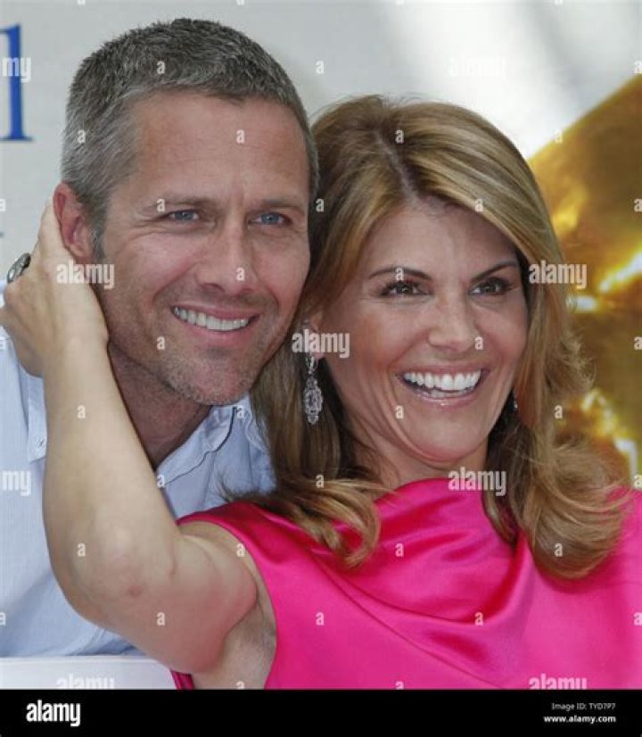 Who is Rob Estes Dating Now?