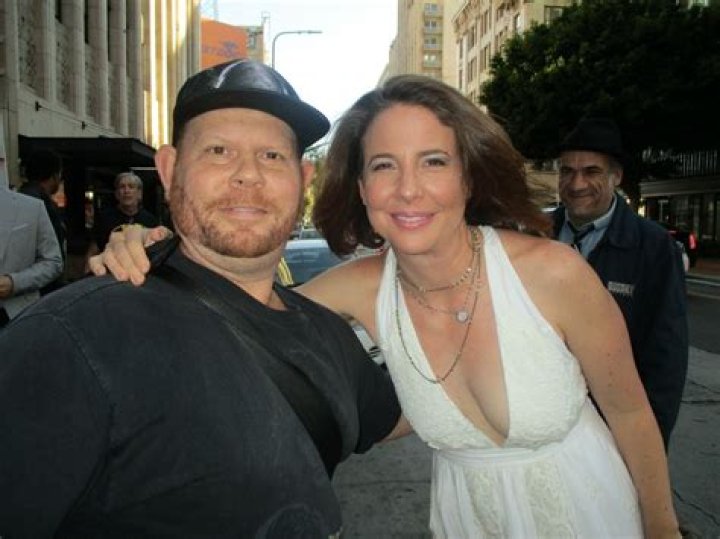 Who is Robin Weigert Dating Now