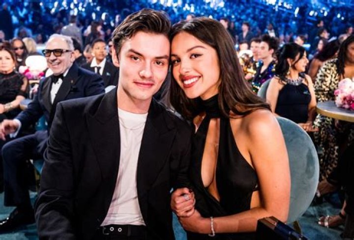 Who is Rodrigo Velilla Dating Now?