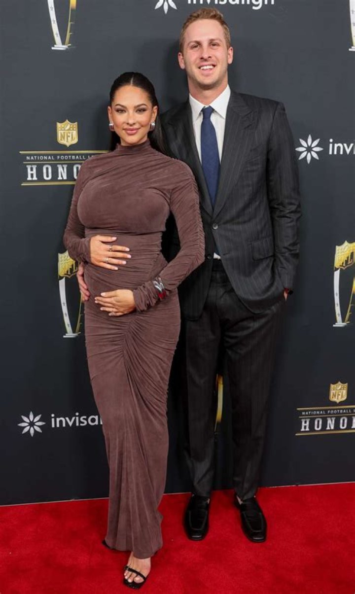 Who is Roman Harper Dating Now