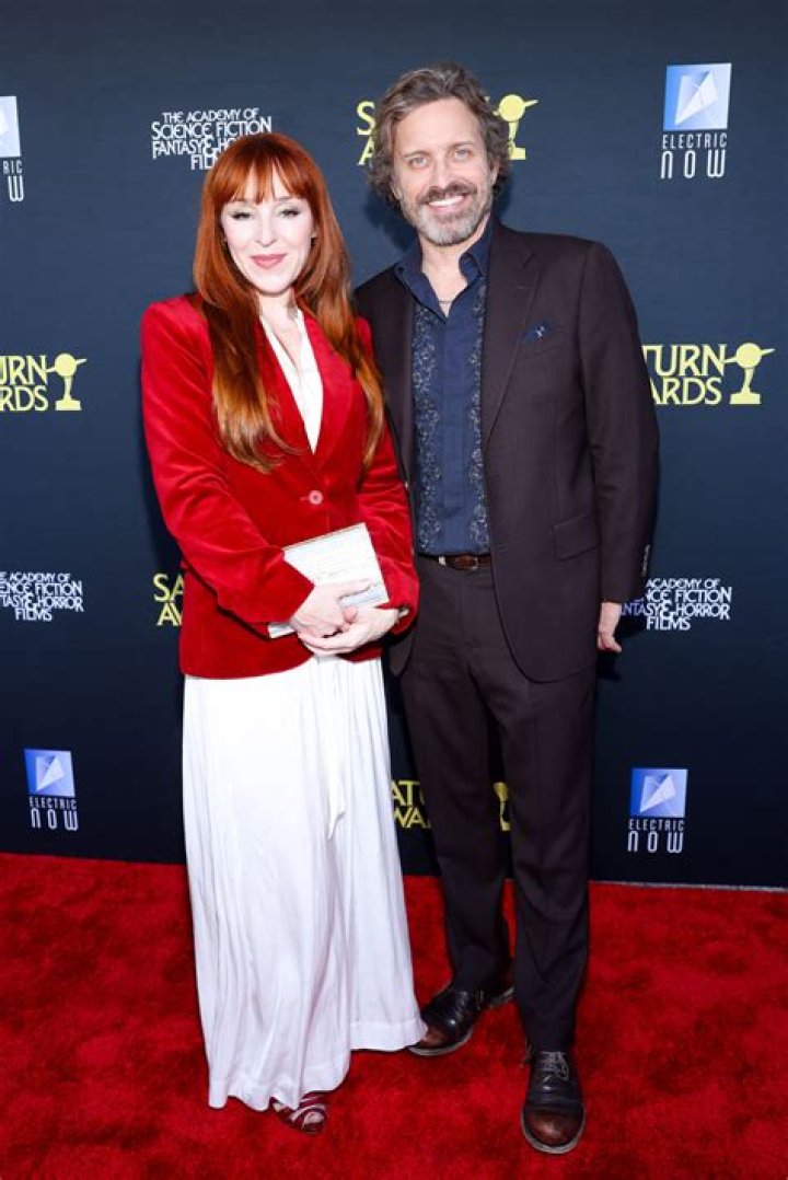 Who is Ruth Bradley Dating Now?