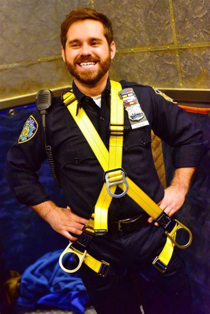 Who is Ryan Pinkston Dating Now