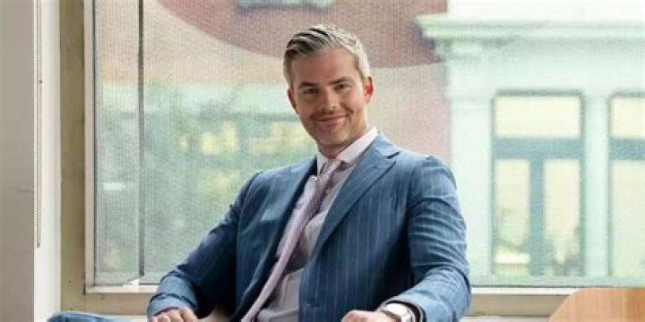 Who is Ryan Serhant Dating Now?