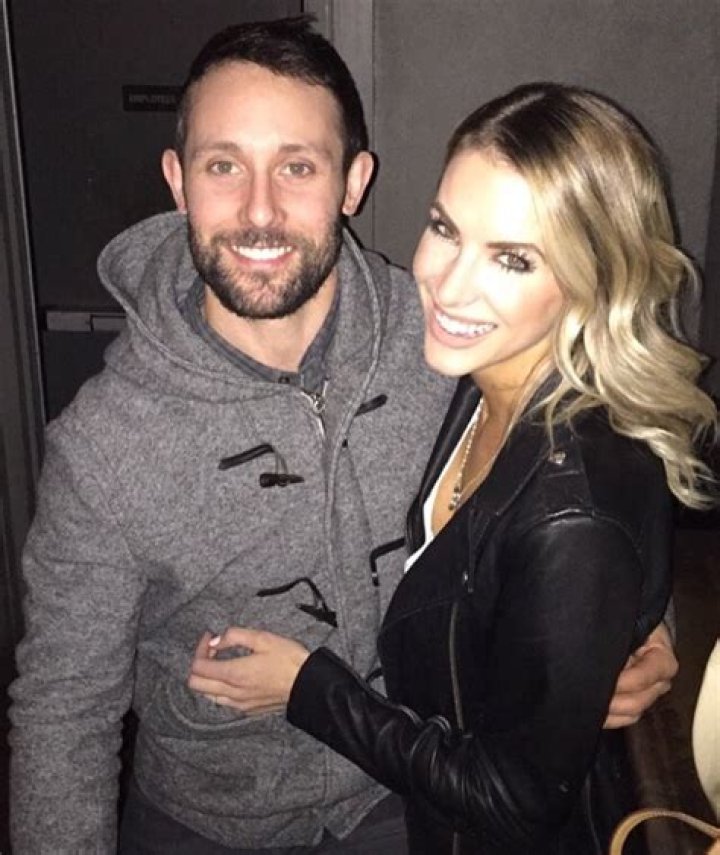 Who is Sam Gagner Dating Now