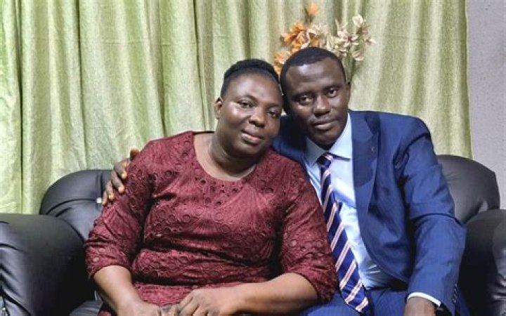 Who is Samuel Paul Small Dating Now