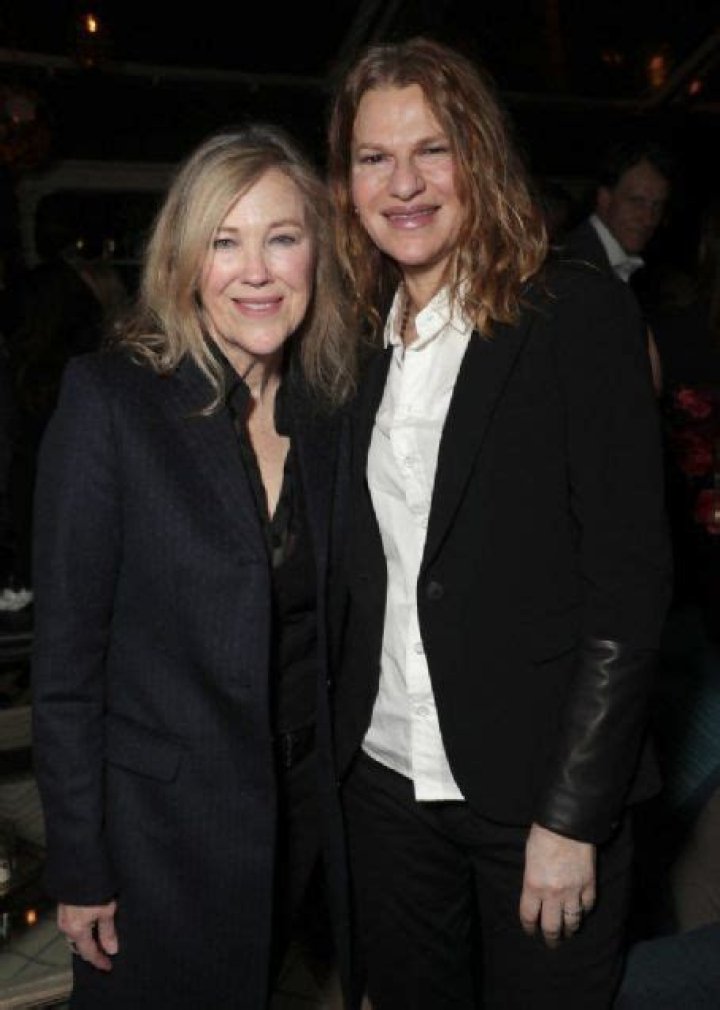 Who is Sandra Bernhard Dating Now