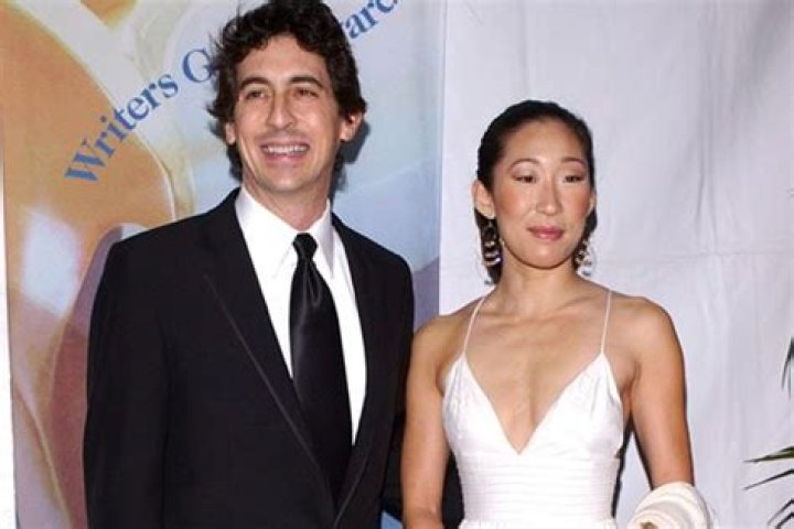 Who is Sandra Oh Dating Now