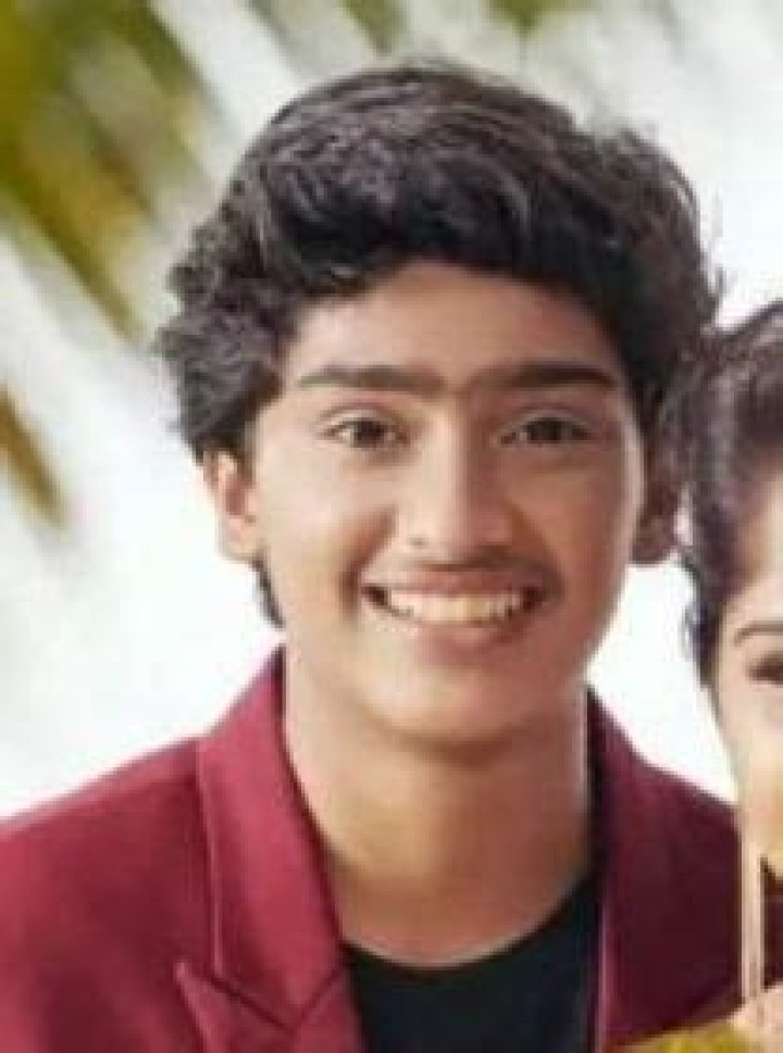 Who is Sanoop Santhosh Dating Now?