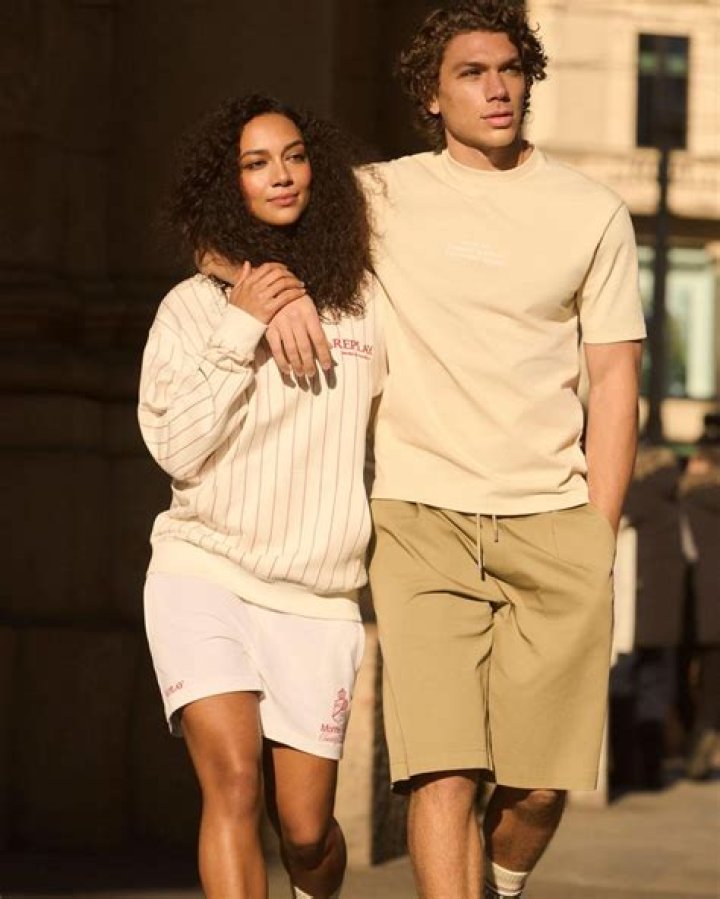 Who is Sarah Sherman Samuel Dating Now