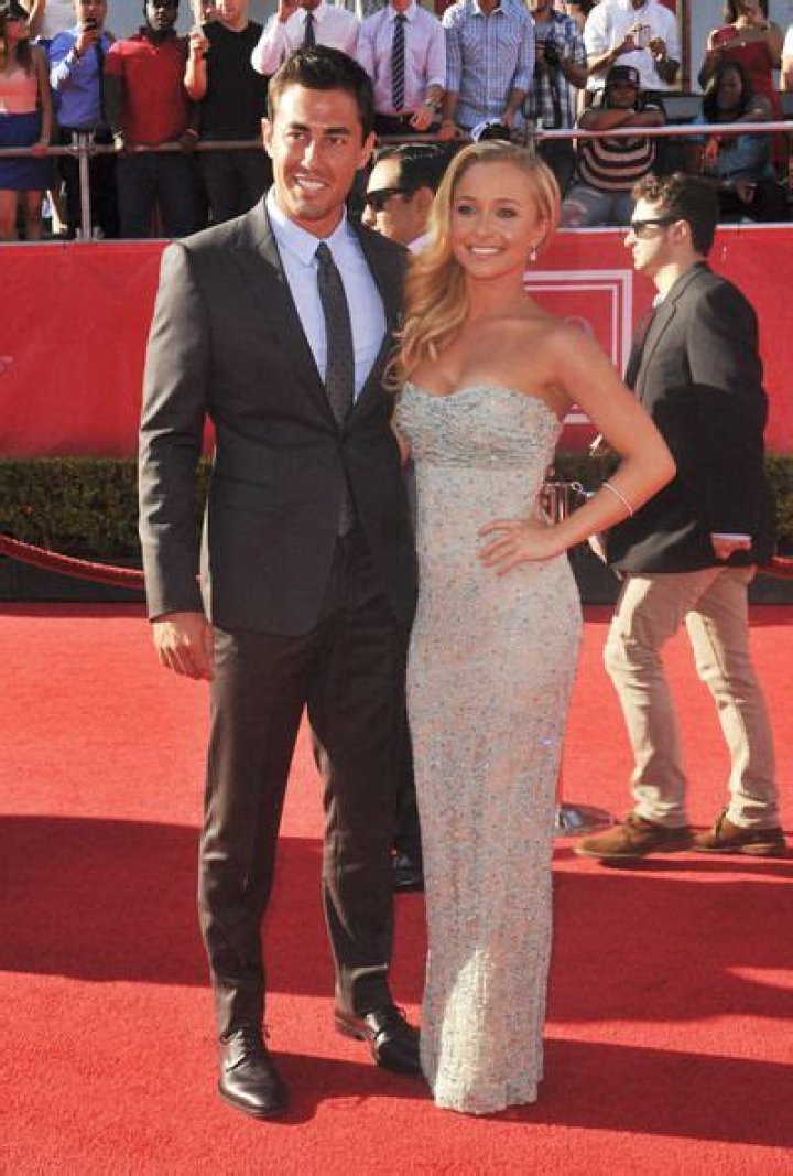 Who is Scotty McKnight Dating Now?