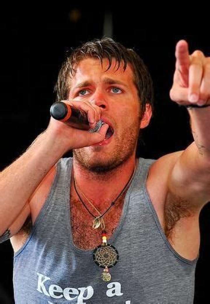 Who is Sean Foreman Dating Now