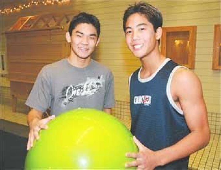 Who is Sean Fujiyoshi Dating Now?