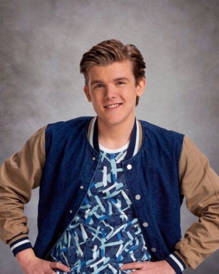 Who is Sean Ryan Fox Dating Now